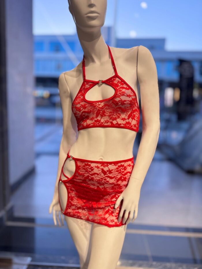 Scarlet Heat - Image 1