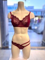 Berry Lace