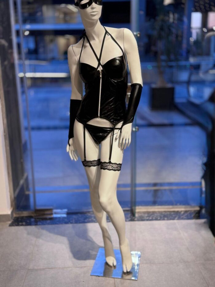 Shadow Mistress - Image 2